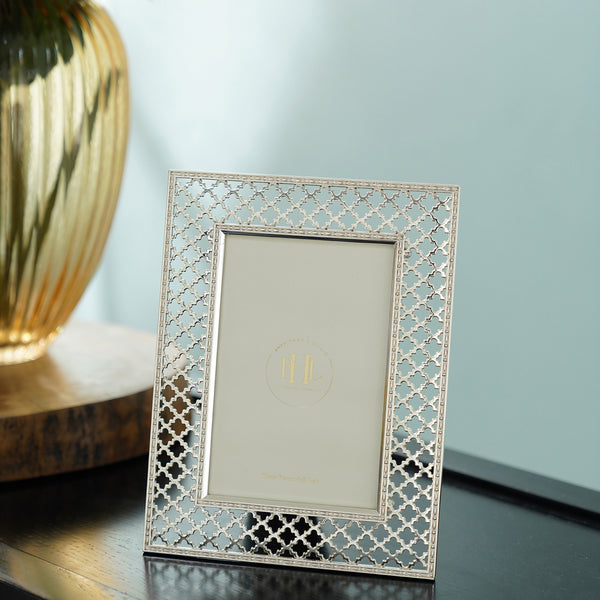 Silver Plated Trellis Design Metal Photo Frame